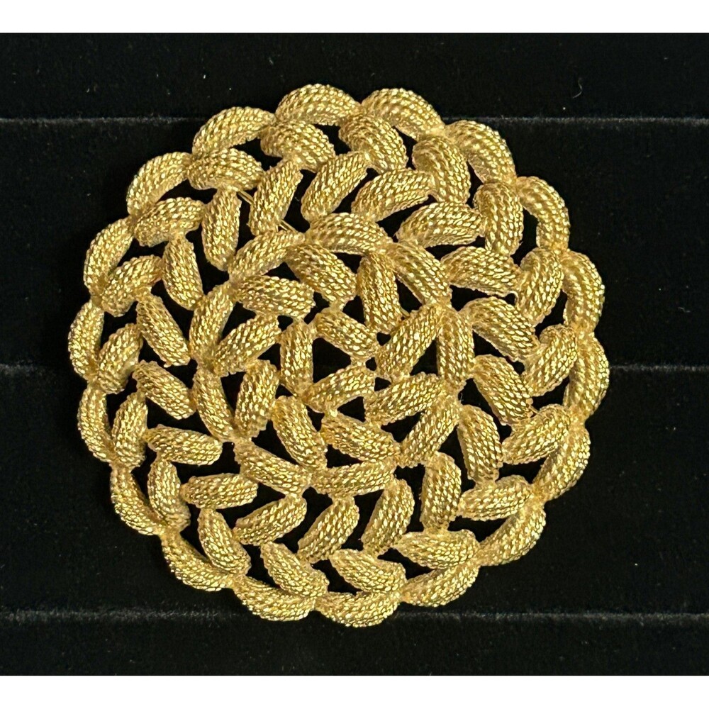Vintage MONET Gold Tone Twisted Rope Brooch Basket Weave Design Signed EC +🎁